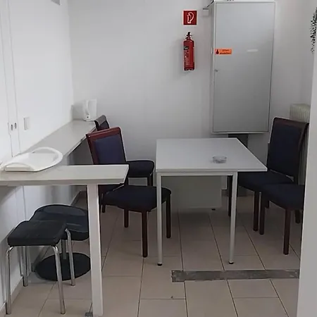 吴民宿 Bergisch Gladbach