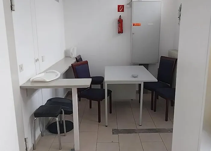 吴民宿 Bergisch Gladbach